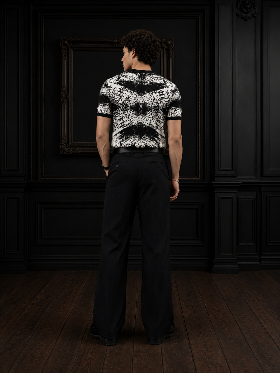 Men's Abstract Geometric Jacquard Knit T-Shirt in Black & White
