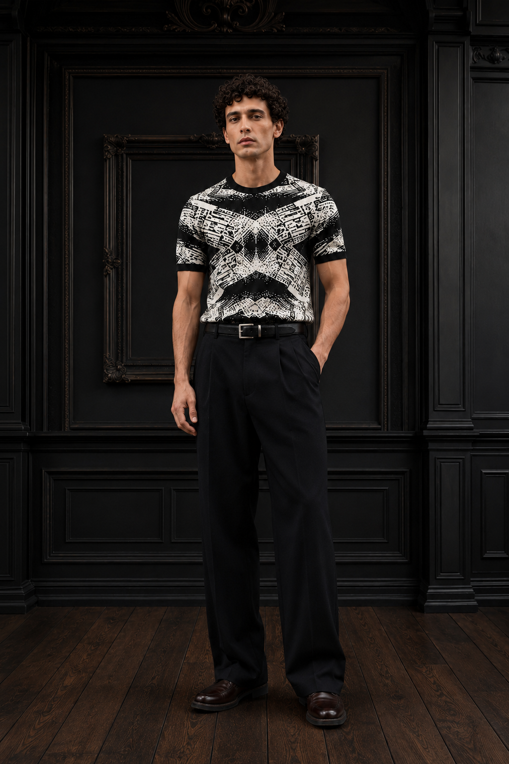 Men's Abstract Geometric Jacquard Knit T-Shirt in Black & White