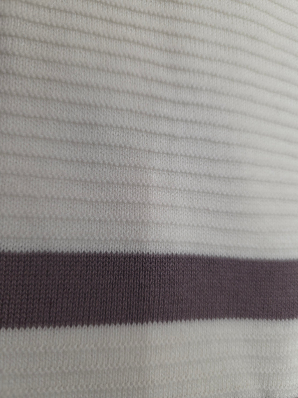 Retro Chest-Striped Fine Gauge Knit Polo T-shirt in Off-White & Burgundy